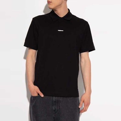 GIVENCHY SS23 Polo Shirt Pria Hitam Embossed Pin Solid. BM71H13YE1-001 Lookbook GIVENCHY SS23 Polo Shirt Pria Hitam Embossed Pin Solid. BM71H13YE1-001