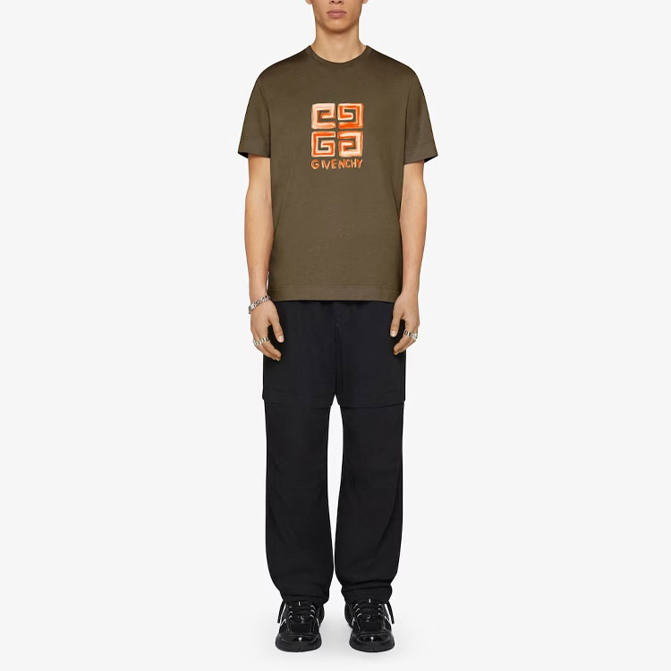 Lookbook Givenchy SS23 Olive Graphic Print Logo T-Shirt  Short Sleeve Crewneck. BM716G3YCT-305
