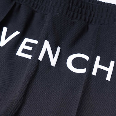 Givenchy SS23 Celana Tapered Logo Huruf Cetak Hitam BM518A3YBH-001 Details for Givenchy SS23 Celana Tapered Logo Huruf Cetak Hitam BM518A3YBH-001