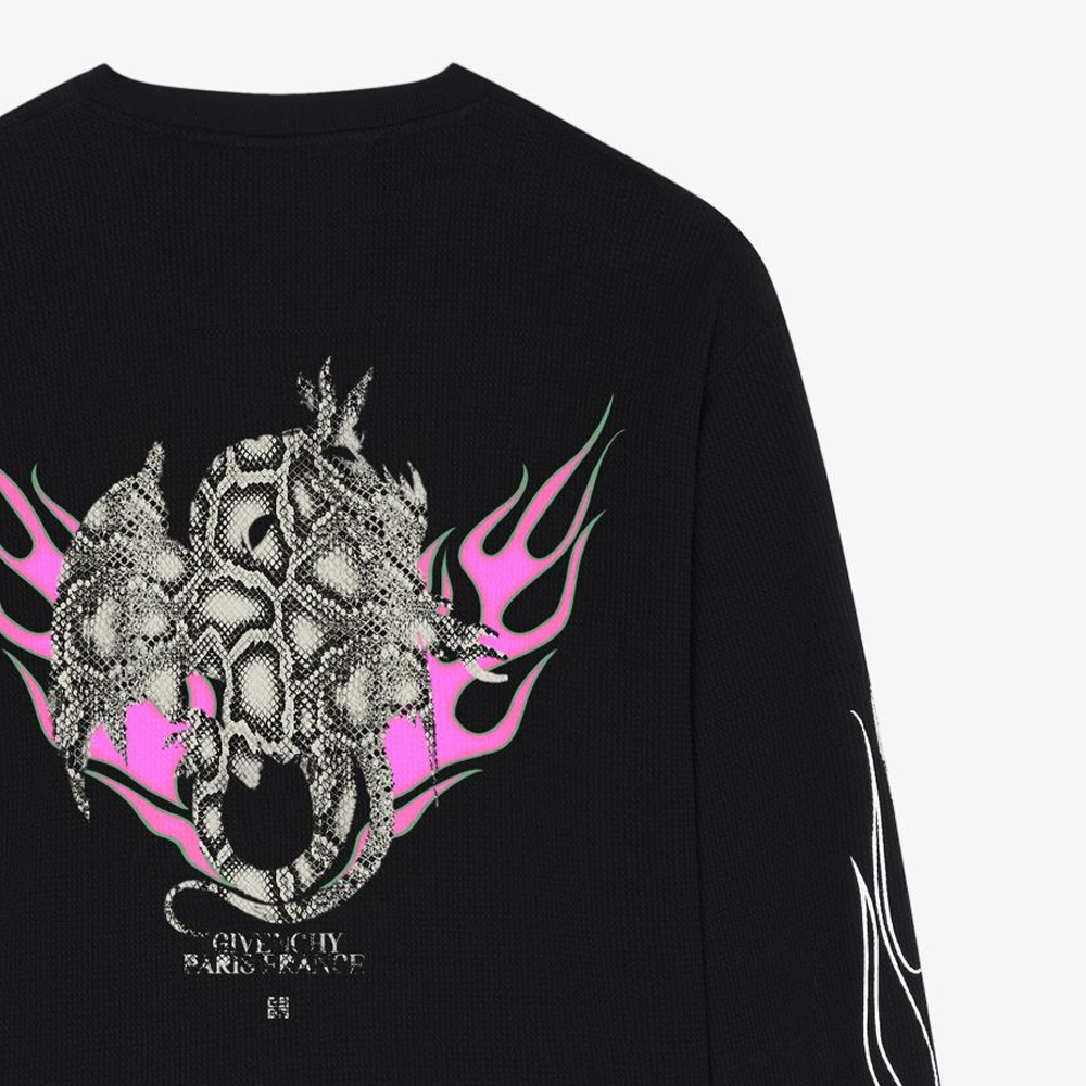 Cheap GIVENCHY SS24 Kaos Lengan Panjang Logo Cetak Naga Hitam Api. BM71KP3YJY-001