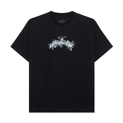 Givenchy SS24 Floral Letter Print Black Short Sleeve T-Shirt. BM71JA3YMU-001