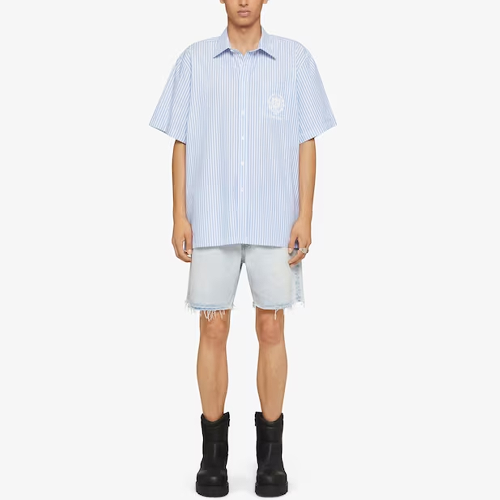 Lookbook GIVENCHY SS24 Kemeja Garis Lengan Pendek Berkerah Biru Muda BM60ZZ15F0-452