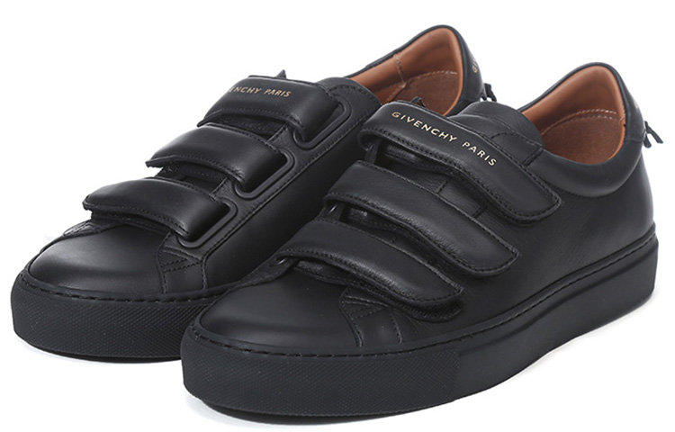 Lookbook Givenchy Urban Street Velcro 'Hitam' BH002GH0K8-001