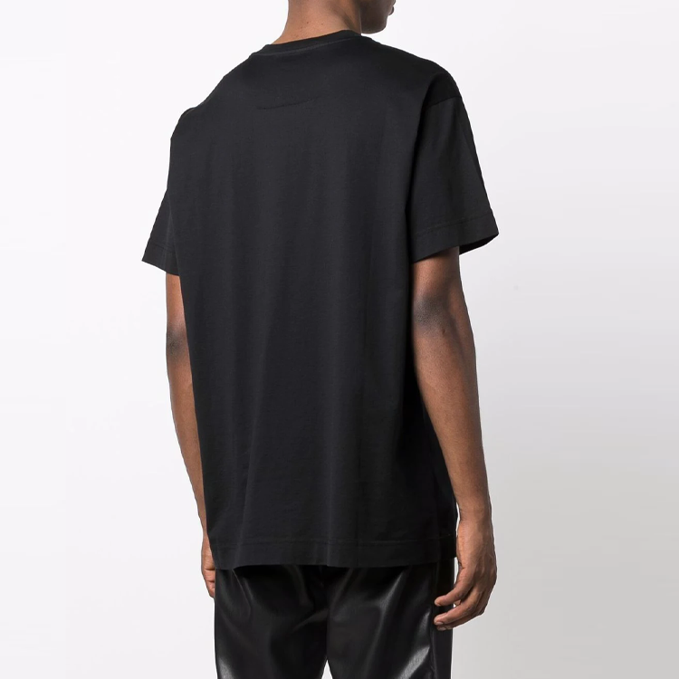 Givenchy Chito SS22 Graphic Print Black Crewneck T-Shirt for Men. BM718P3Y6B-001 圖 5