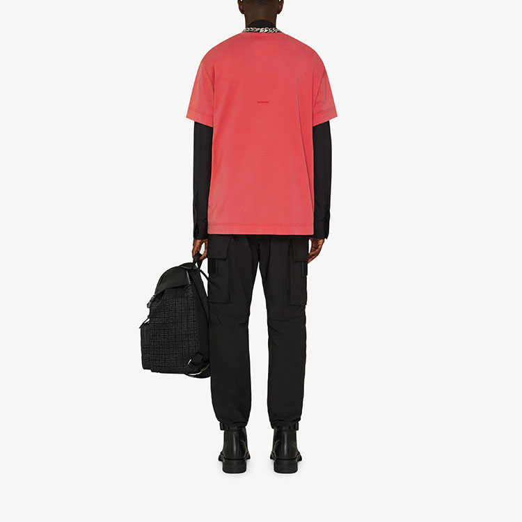 Shop 纪梵希 x Chito SS22 红色宽松字母狗印花T恤 BM71873Y6B-600