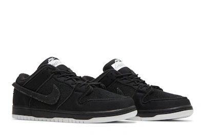 Gnarhunters x Nike SB Dunk Low