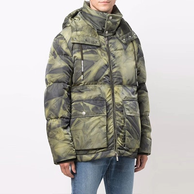 金鹅绿迷彩印花连帽长袖羽绒夹克. GMP01016P00057735479 Purchase 金鹅绿迷彩印花连帽长袖羽绒夹克. GMP01016P00057735479