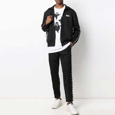 골든구스 로고 프린트 집업 자켓 남성 블랙 GMP00875P00052080203 Purchase 골든구스 로고 프린트 집업 자켓 남성 블랙 GMP00875P00052080203