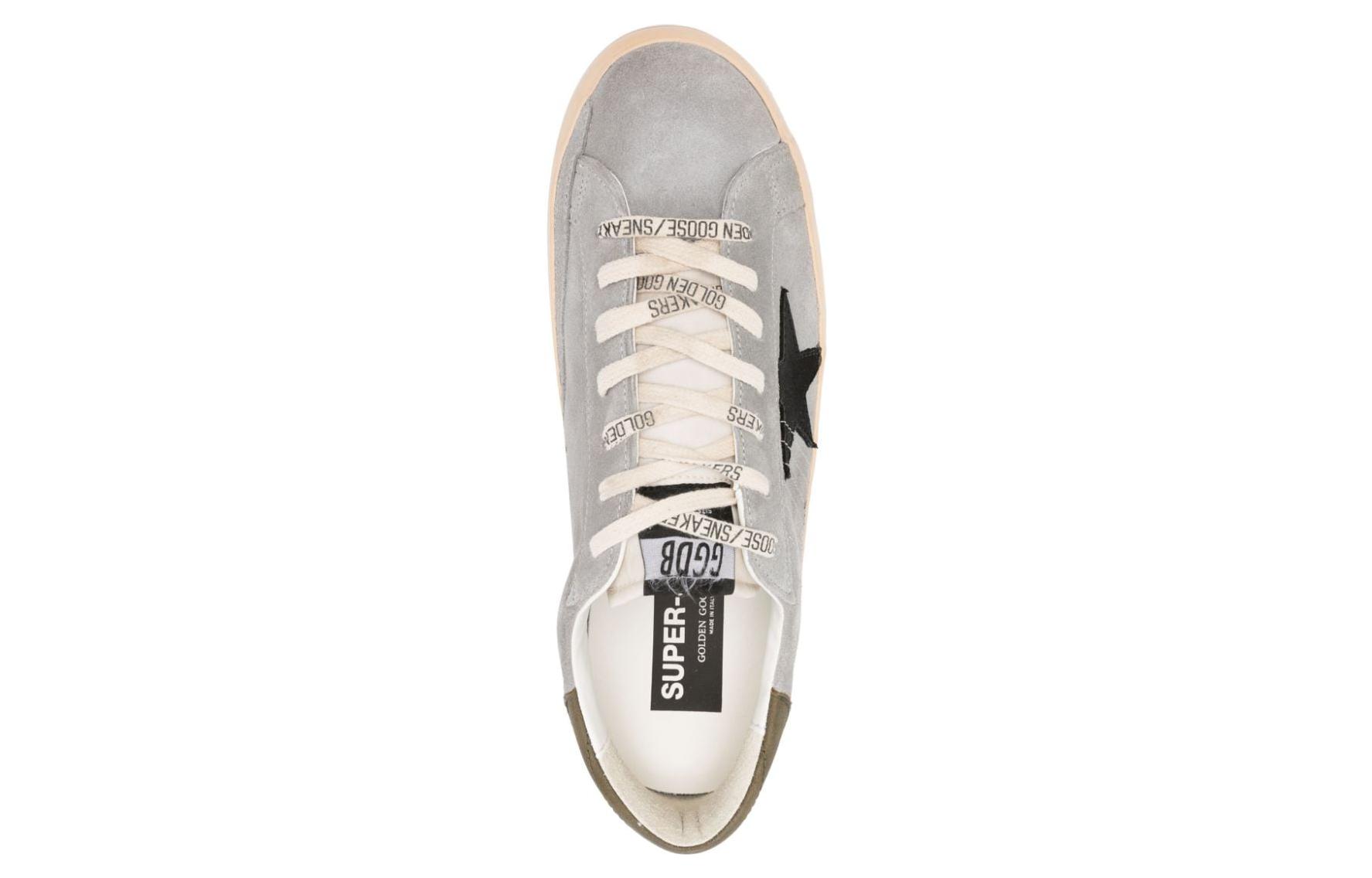Shop ゴールデングース グレー ローカットスニーカー
```
Golden Goose Grey Low-cut Sneakers
``` GMF00101.F004798.82392