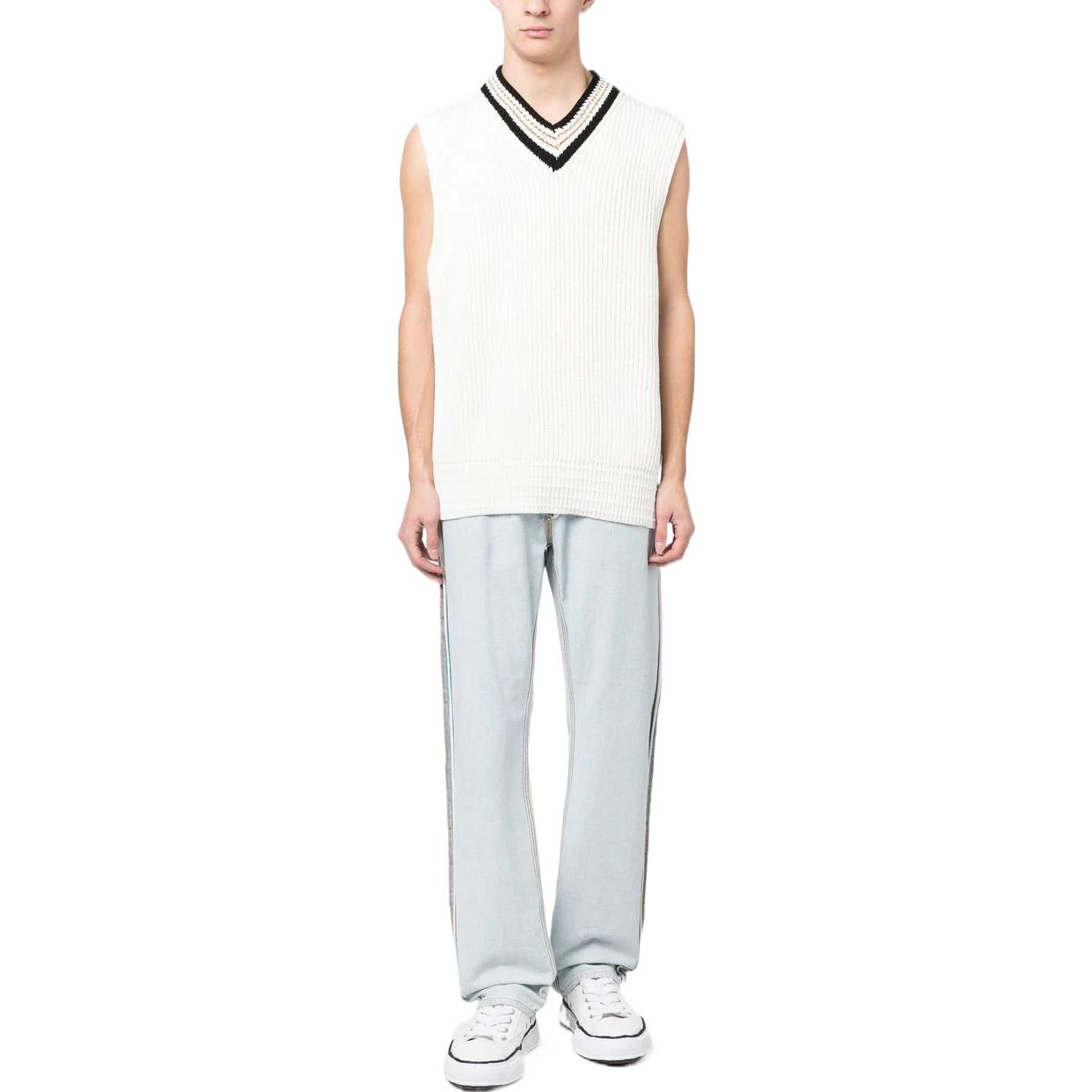 Lookbook ゴールデングース SS23 ホワイト Vネックニットベスト ストライプトリム付き GMP01343P00098820103