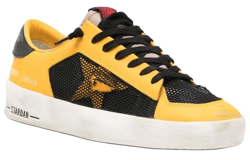 Lookbook Golden Goose Stardan ''Geel Zwarte Ster Patch'' GMF00370.F004395.90327