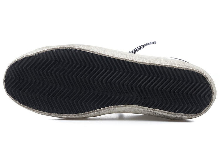 Shop Golden Goose Super-Star 'Kelabu Putih Lusuh' GMF00101.F002045.10772