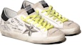 Lookbook Golden Goose Super-Star 'Graffiti Hitam Putih Bergaya Distressed' GMF00101.F000300.10220