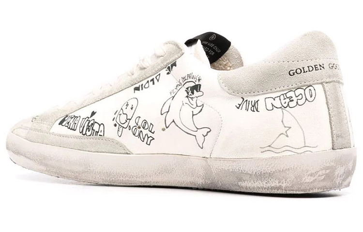Shop Golden Goose Super-Star '白色时尚低帮鞋' GMF00101.F002647.10220