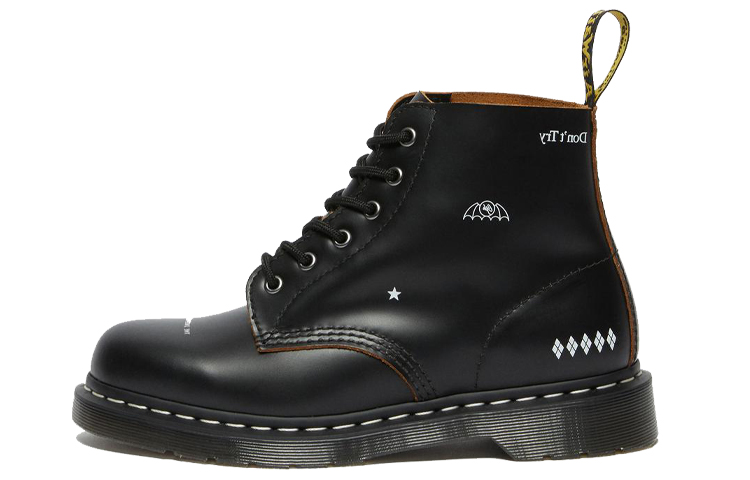 Buy GOODHOOD x Dr. Martens 101UB 6孔靴 27588001