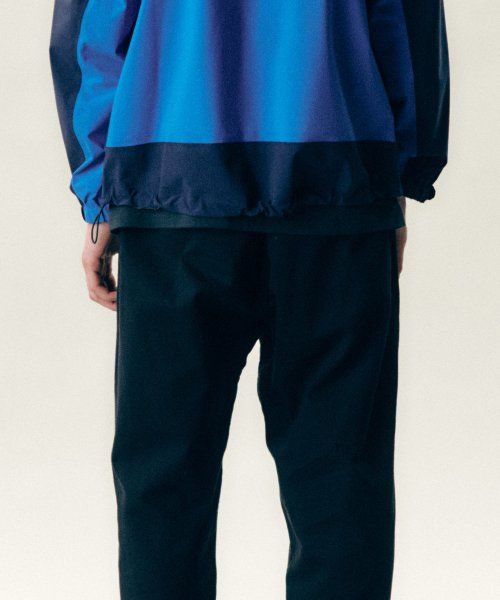 Lookbook Gramicci 寬鬆錐形休閒長褲 黑色 GRA251MPT44T020