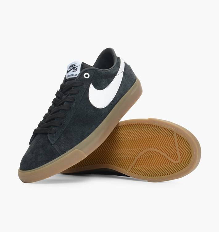Buy Grant Taylor x Nike Blazer Low 'Hitam Putih Emas' 704939-017