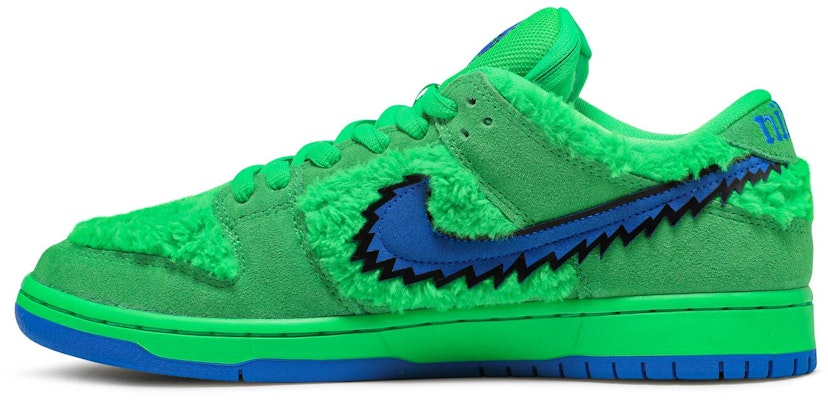 Grateful Dead x Nike SB Dunk Low 'Green Bear' CJ5378-300 Lookbook Grateful Dead x Nike SB Dunk Low 'Green Bear' CJ5378-300