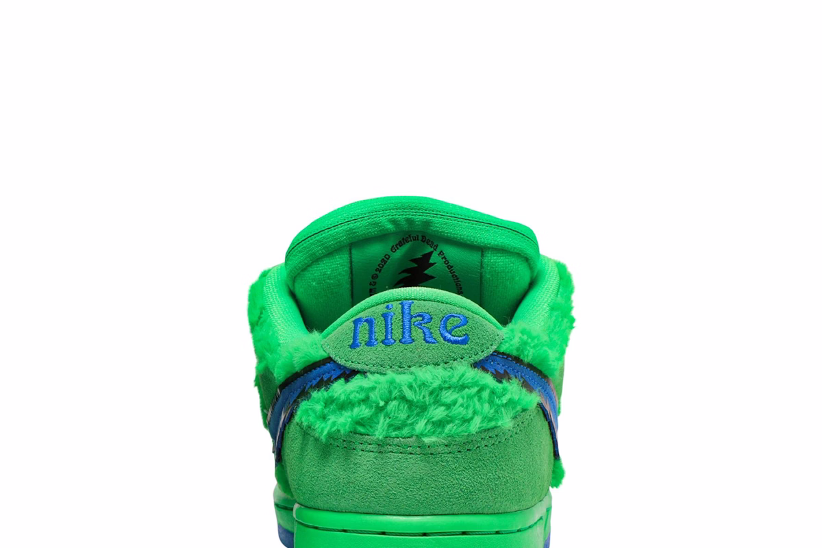 Grateful Dead x Nike SB Dunk Low 'Green Bear' CJ5378-300