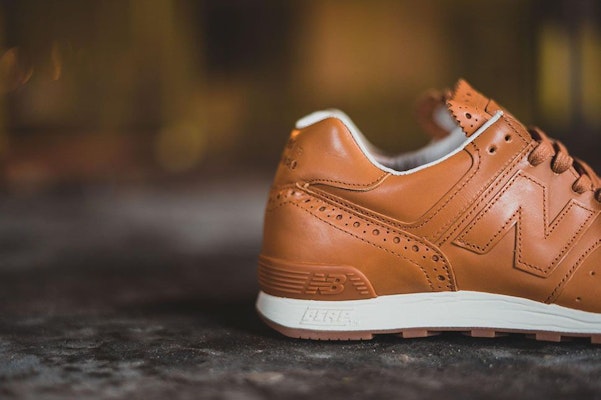 Grenson x New Balance 576 'Brogue' Zapatillas Clásicas. M576GRB Lookbook Grenson x New Balance 576 'Brogue' Zapatillas Clásicas. M576GRB