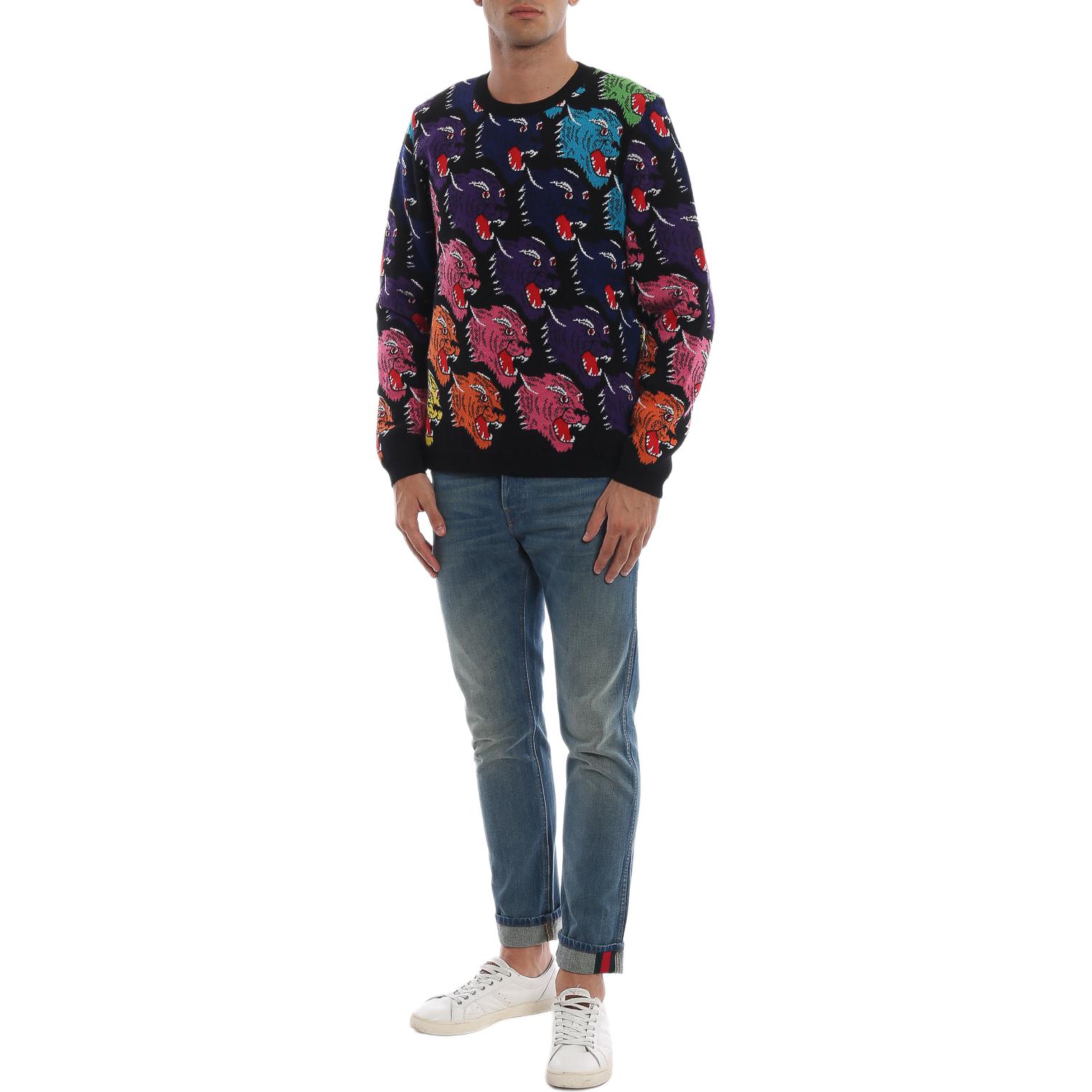 Lookbook GUCCI  Black Crewneck Full Print Pattern Long-Sleeve Sweater 526599-X9X30-1109
