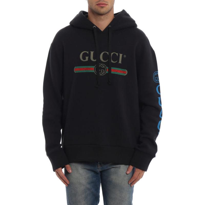 Shop GUCCI Sudadera Negra con Estampado de Letras y Mangas Largas 475374-X9V46-1286