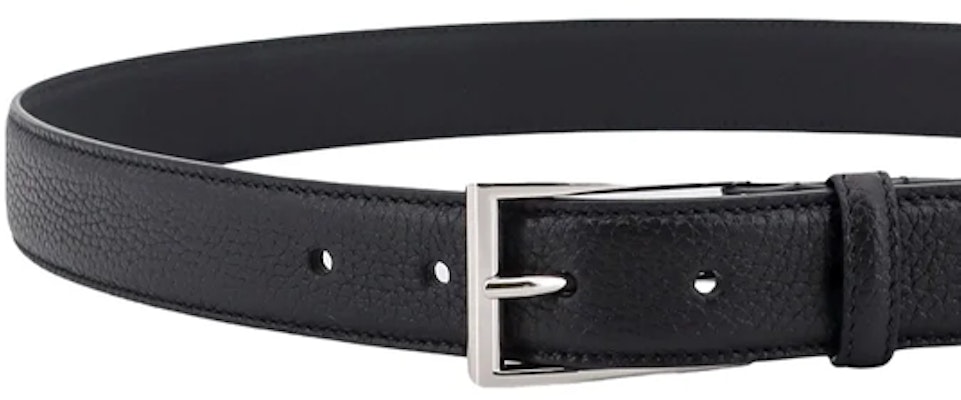 GUCCI Black Leather Belt with Letter Logo and Pin Buckle. 795635AADQX1000 Shop GUCCI Black Leather Belt with Letter Logo and Pin Buckle. 795635AADQX1000