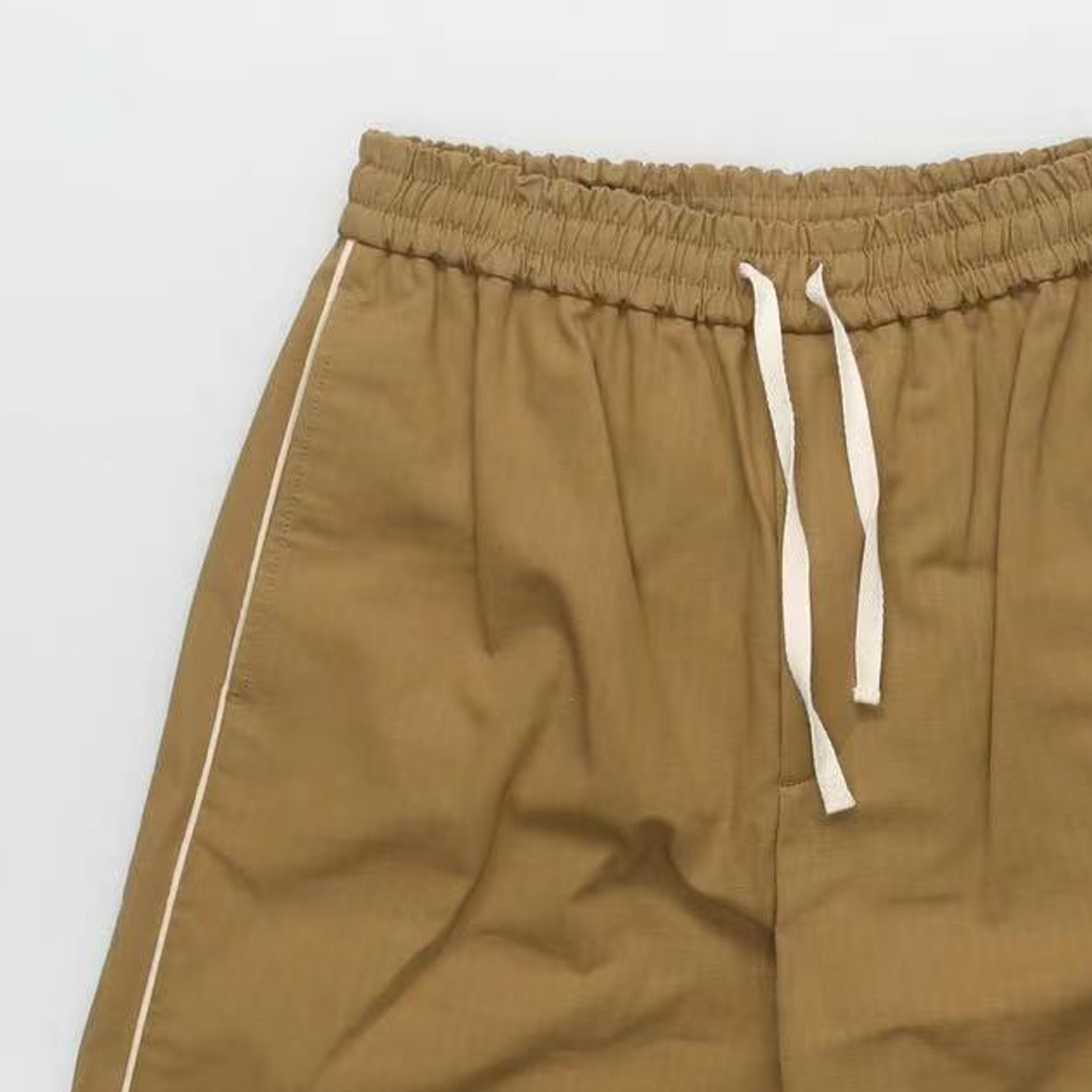 GUCCI  Mid-Rise Brown Straight-Leg Shorts with Side Stripes. 630204-ZAEP7-2109 圖 4