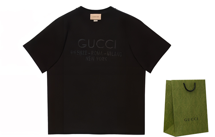 Shop GUCCI 純黑色短袖圓領T恤 616036XJFZA1000