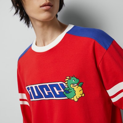 GUCCI Baju Sweatshirt Jalur Cetakan Naga Merah SS24 Tahun Baru Cina. 770917-XJGCI-6229 Sizing GUCCI Baju Sweatshirt Jalur Cetakan Naga Merah SS24 Tahun Baru Cina. 770917-XJGCI-6229