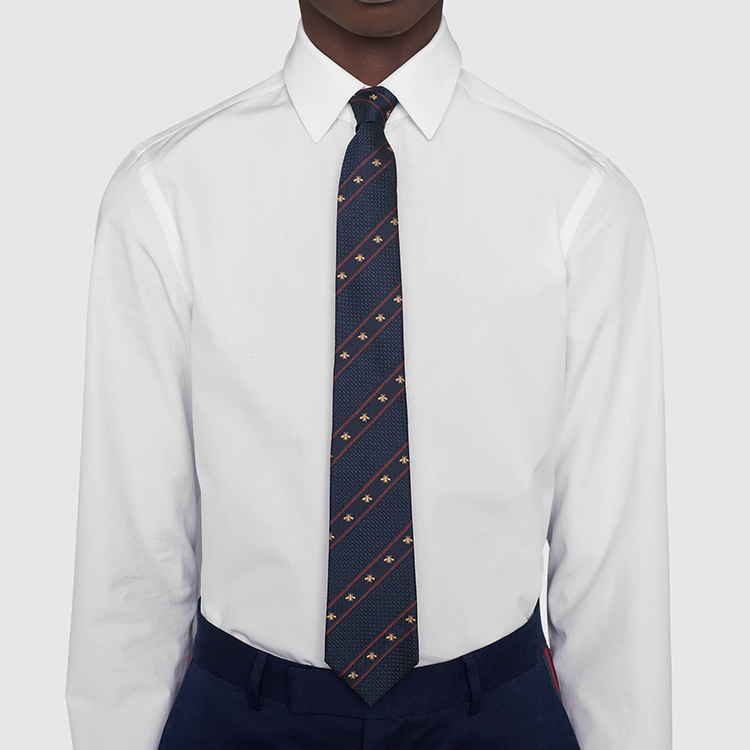 GUCCI Silk Tie with Bee Motif in Sky Blue 451528-4E002-4074 圖 5