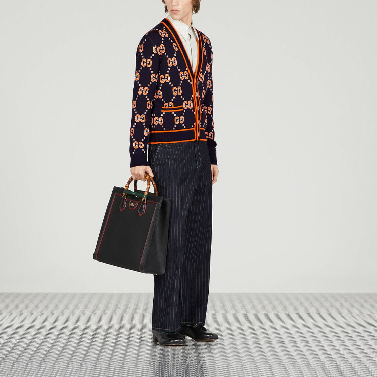 Purchase GUCCI SS23 橙色V領針織衫搭配提花Logo設計 740549-XKC6C-4102