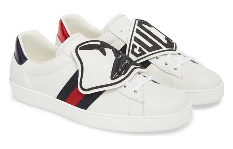 Order Gucci Ace Sneaker 'Shark dengan Patch Tanggal' 527788-0FI10-9060