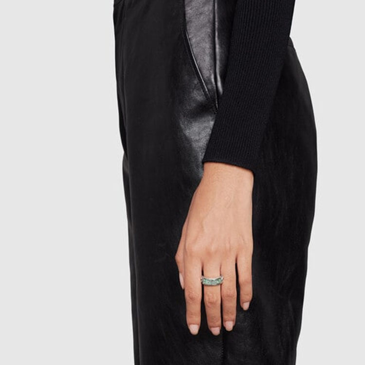 Shop GUCCI Anillo de Plata 925 Antiguo Horsebit Esmalte Logo Unisex Pareja Plata 678711-J8410-9071