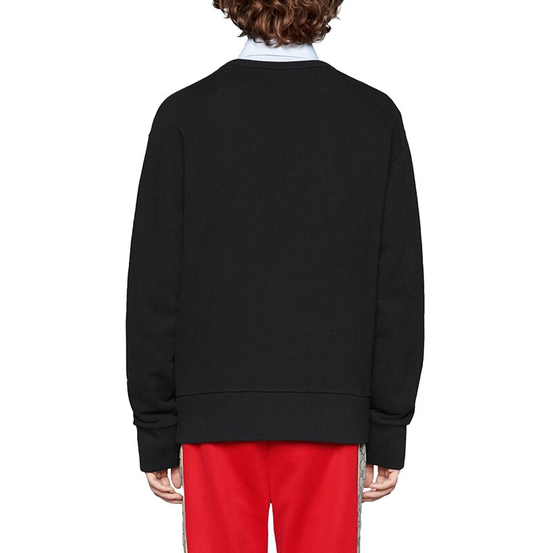 Shop 古驰黑色宽松版长袖T恤带标志印花 475532-XJAK2-1880