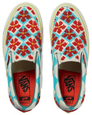 Gucci Canvas Rendah 'Putih Biru Merah' 774472-ISBCA-0400 Lookbook Gucci Canvas Rendah 'Putih Biru Merah' 774472-ISBCA-0400
