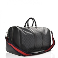 Gucci Tas Duffle Tangan GG Supreme Hitam Besar Order Gucci Tas Duffle Tangan GG Supreme Hitam Besar