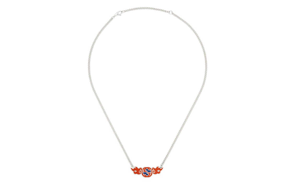 Lookbook GUCCI 春節限定雙G 925純銀琺瑯項鍊 男女款 銀色。 777993J89L08497