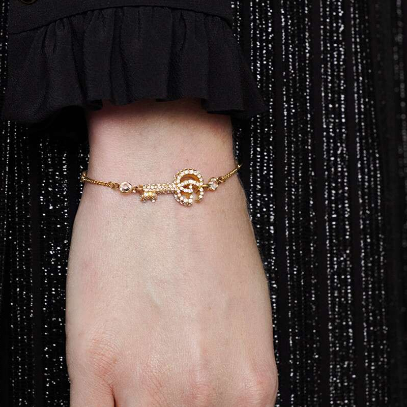 Purchase 구찌 크리스탈 더블 G 키 커프 팔찌 패션 주얼리. 63-J1D50-80624562