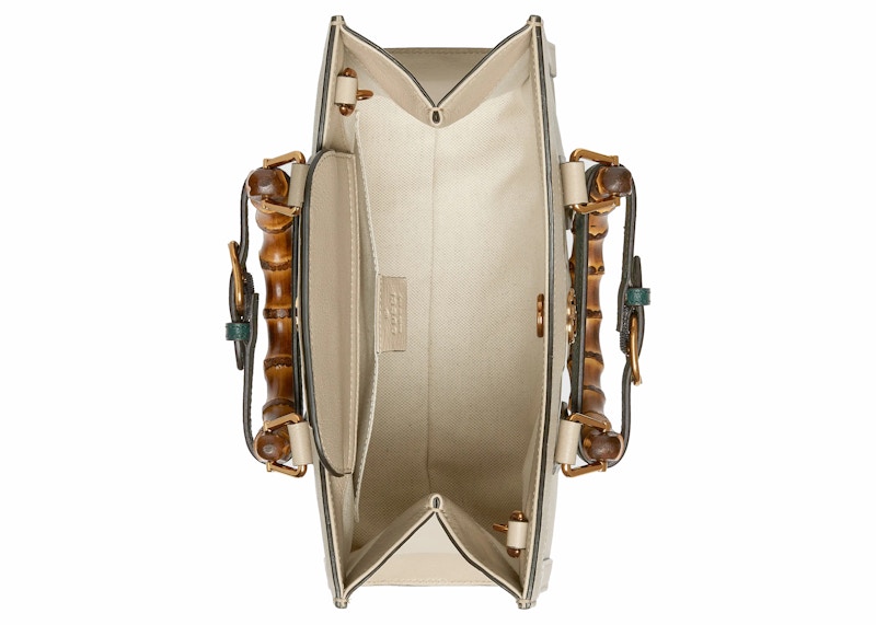 Lookbook Tas Tangan Kecil Gucci Diana Beige