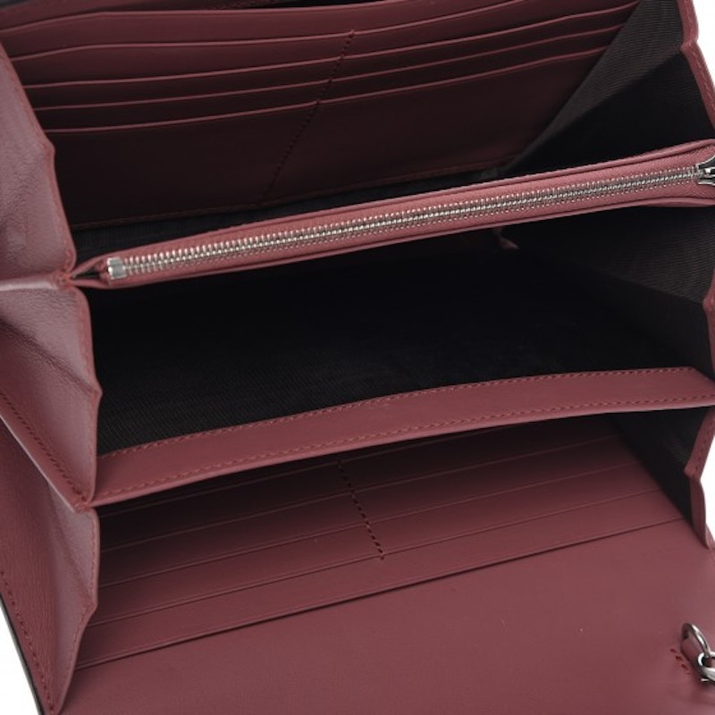 Lookbook Cartera Gucci Dionysus Cadena GG Supreme Flores Mini Rosa Antiguo.