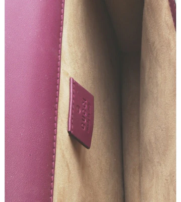 Gucci Dionysus中型刺繡蟒蛇皮肩背包 - 酒紅色 Lookbook Gucci Dionysus中型刺繡蟒蛇皮肩背包 - 酒紅色