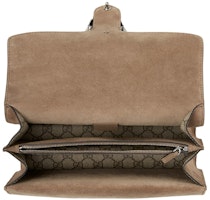Bolso de Hombro Gucci Dionysus Pequeño GG Supreme Beige/Ebony Lookbook Bolso de Hombro Gucci Dionysus Pequeño GG Supreme Beige/Ebony