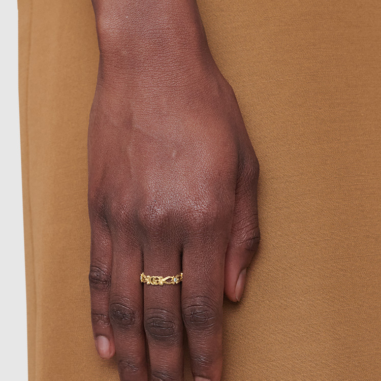GUCCI Floral Design 18K Gold Diamond Ring Unisex Couple Style - Gold. 629827-J8540-8000 圖 4