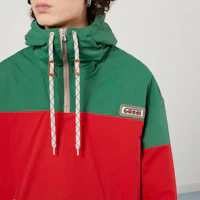 Purchase GUCCI FW22 紅綠配色半拉鏈抽繩連帽外套。 708131-Z8A56-3667
