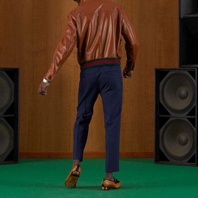 グッチ FW22 ソリッドカラー エラスティックウエスト テーパードカジュアルパンツ ブルー 690559-Z8A11-4142 Shop グッチ FW22 ソリッドカラー エラスティックウエスト テーパードカジュアルパンツ ブルー 690559-Z8A11-4142