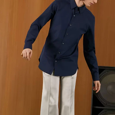 GUCCI FW22 Baju Lengan Panjang Biru Pelindung Matahari GG Warna Solid 694241-ZAJK0-4240 Shop GUCCI FW22 Baju Lengan Panjang Biru Pelindung Matahari GG Warna Solid 694241-ZAJK0-4240