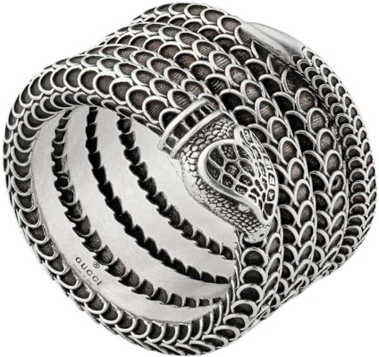 GUCCI花園系列925純銀蛇戒指 情侶飾品 男女適用款式。 577292-J8400-0811 Lookbook GUCCI花園系列925純銀蛇戒指 情侶飾品 男女適用款式。 577292-J8400-0811