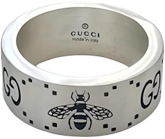 GUCCI GG Bee Engraved 925 Silver Unisex Ring. 728304 J8400 0728 GUCCI GG Bee Engraved 925 Silver Unisex Ring. 728304 J8400 0728