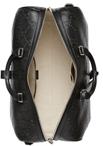 Gucci GG 浮雕黑色旅行包 Lookbook Gucci GG 浮雕黑色旅行包